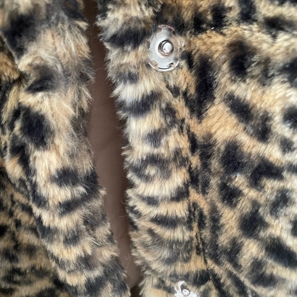Ashley by 26 International Leopard Coat - Picture 8 of 8